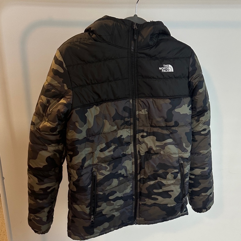 The North Face Reversible Black and Green Camo Jacket Unisex